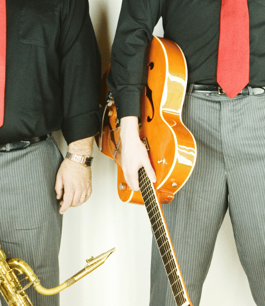 Live Band vs DJ: What’s Best for Your Corporate Event or Gala?